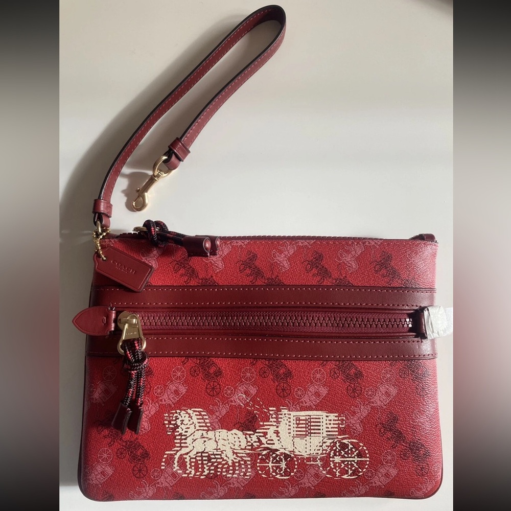 NWT Coach Gallery Pouch with Horse & Carriage F84635 Cherry Red